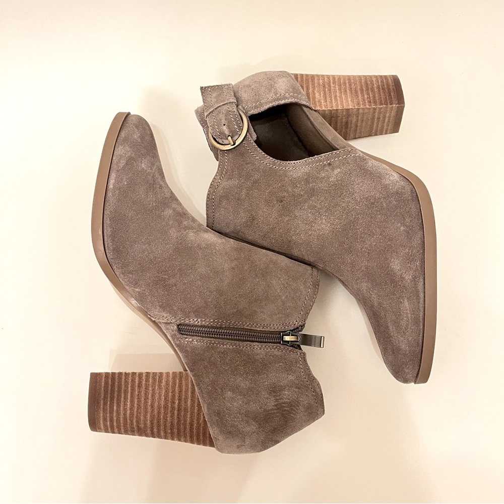 Franco Fortini Gray Suede Peekaboo Bootie Block Heels Women’s Size 10